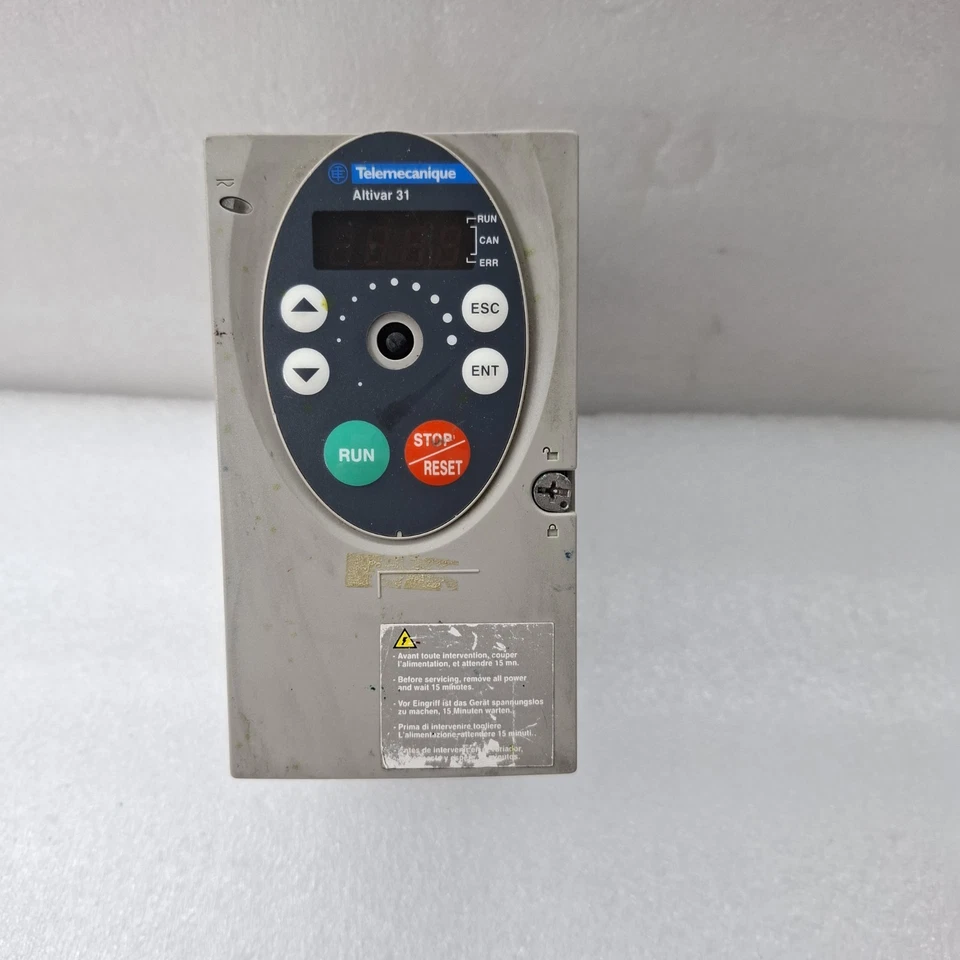 TELEMECANIQUE ALTIVAR 31 ATV31H037M2A 0.37kW 0.5HP